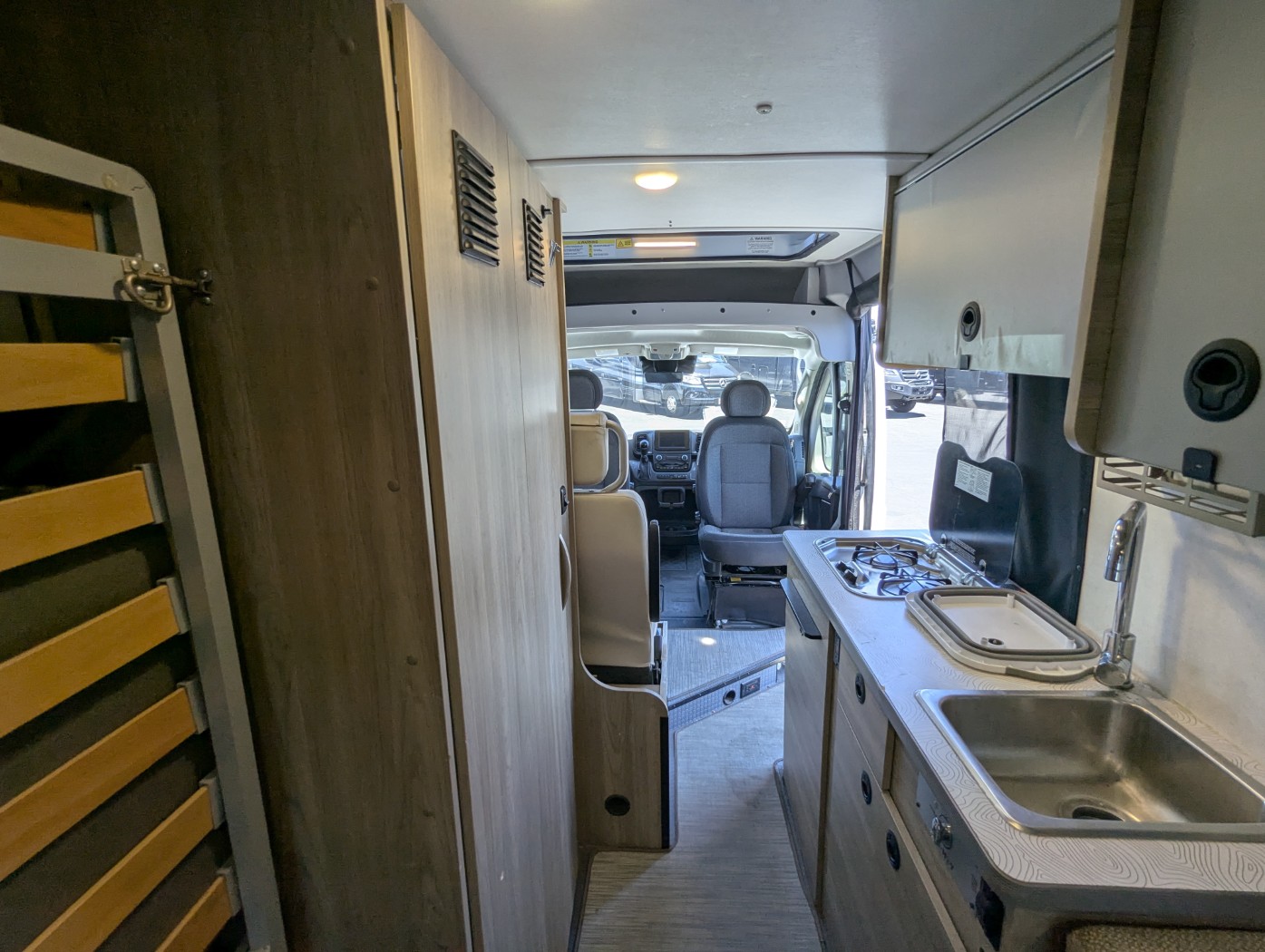 2023 Winnebago Solis NPF 59P - Image 33