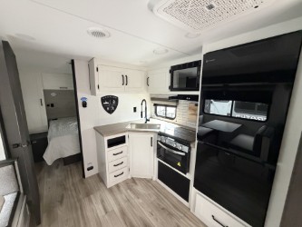 2027 VENTURE RV SIENNA 271VBH - Image 15