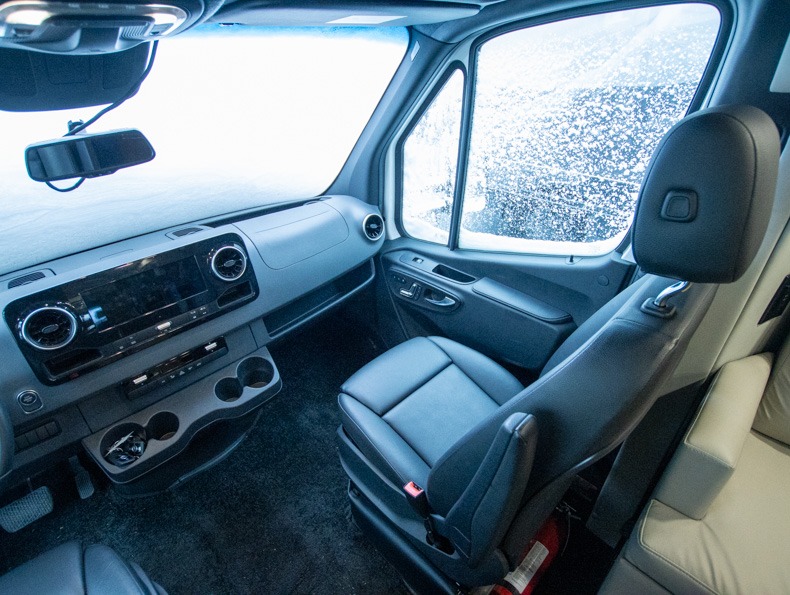 2020 Regency RV Ultra Brougham 25TB - Image 24