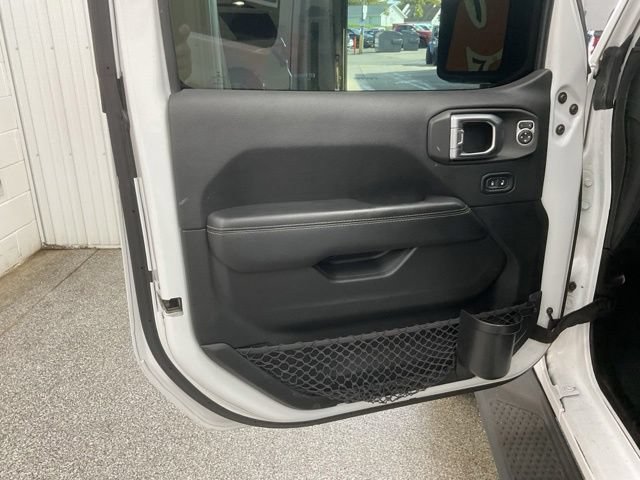 2020 Jeep Gladiator Crew Cab Rubicon 4WD - Image 15