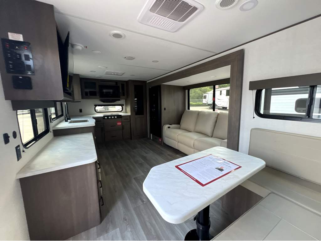 2026 GRAND DESIGN TRANSCEND 315RKT - Image 6