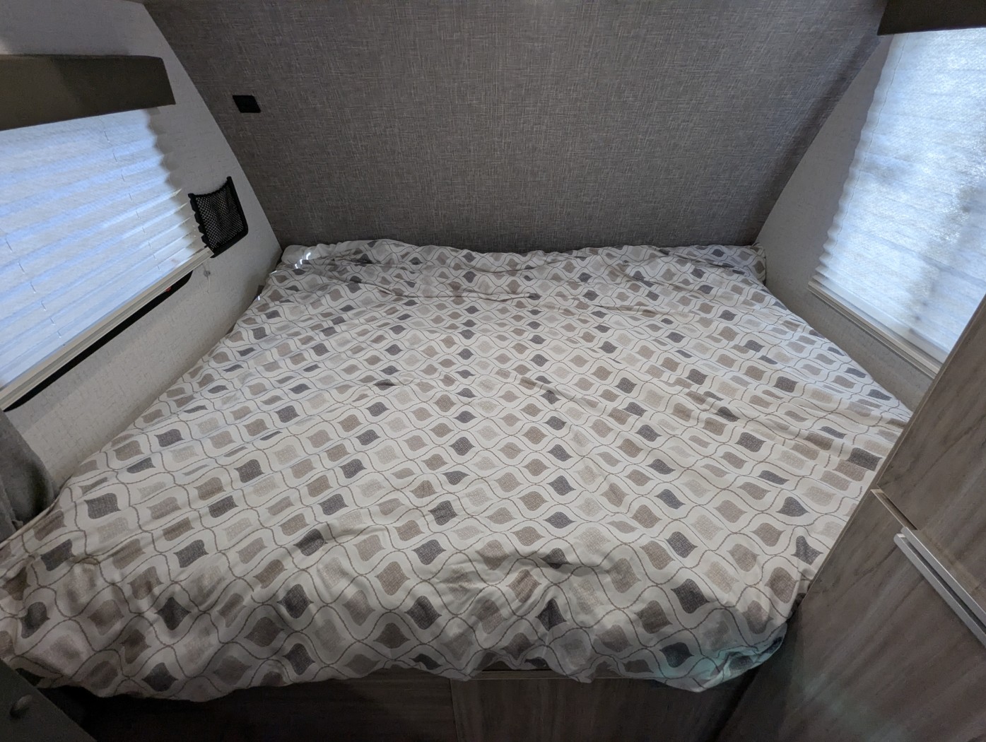 2021 Winnebago Micro Minnie 1808FBS - Image 17