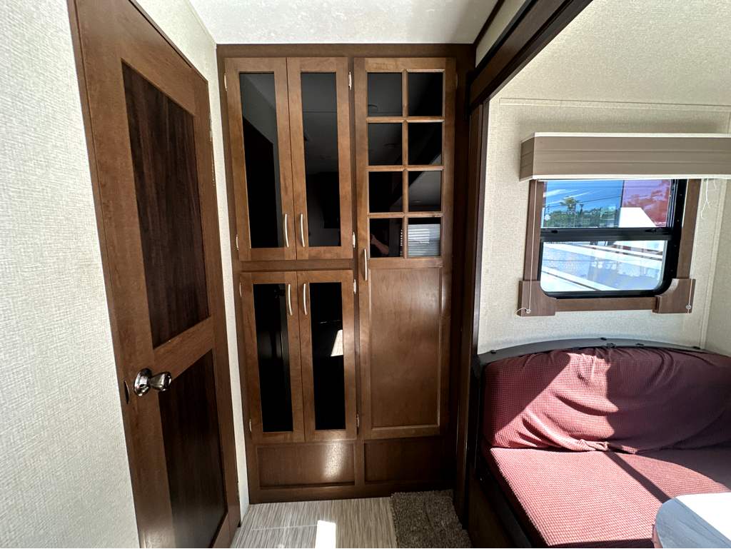 2018 PRIME TIME CRUSADER 30BH - Image 14