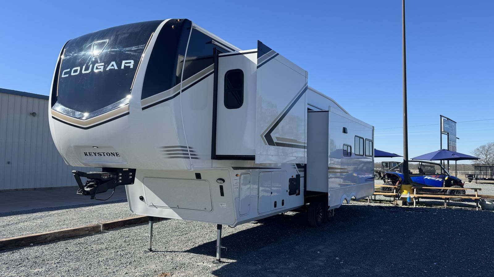 2026 Keystone Cougar 1776 Edition 320RDS - Image 4