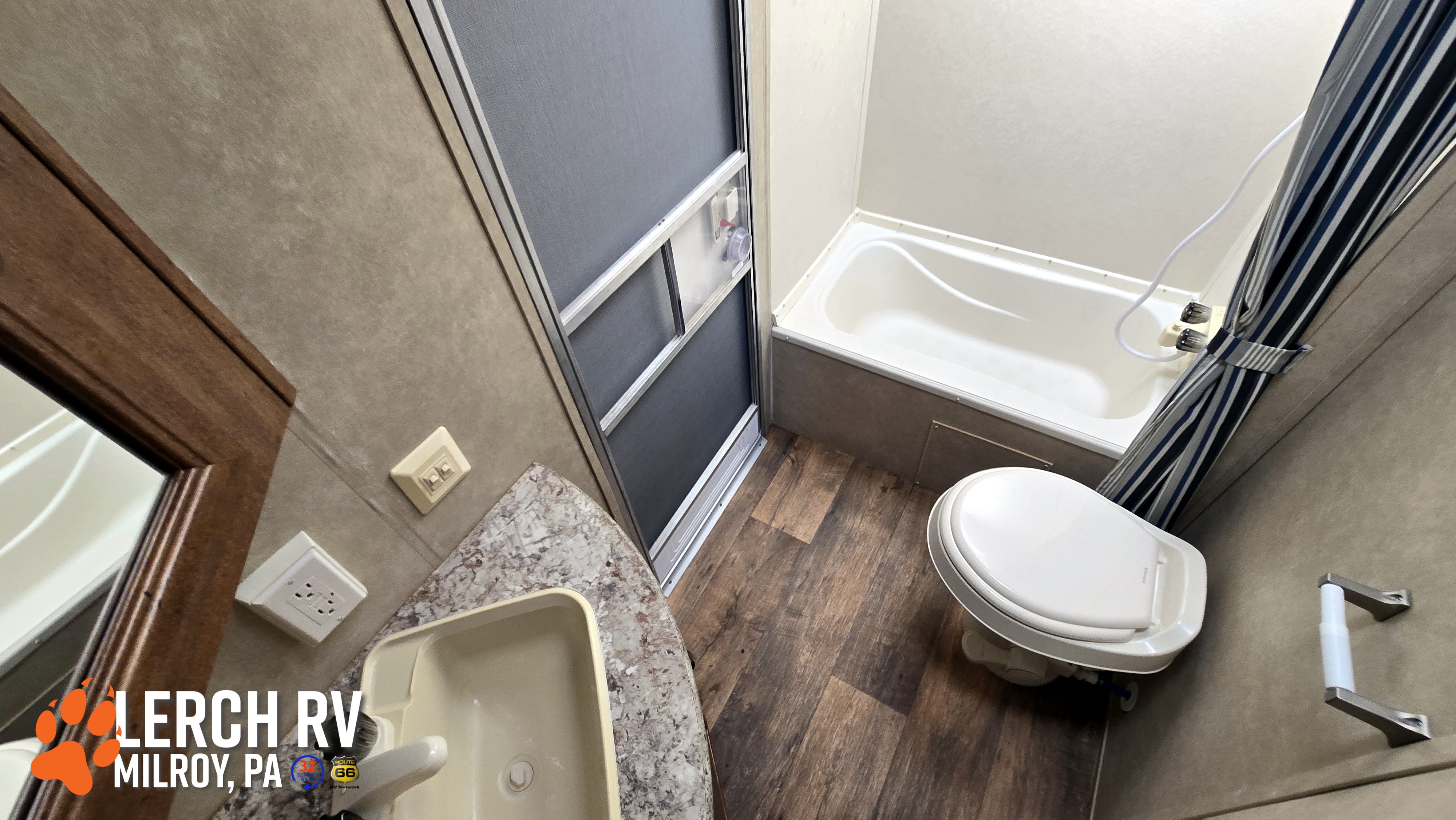 2016 FOREST RIVER WILDWOOD XLITE 263BHXL - Image 21