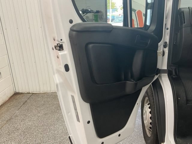 2025 Ram ProMaster Cargo Van Tradesman - Image 12