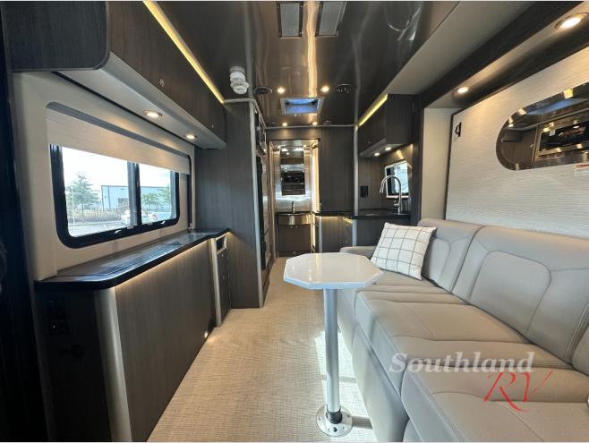 2026 Airstream Atlas Advanced Power Plus - Image 20