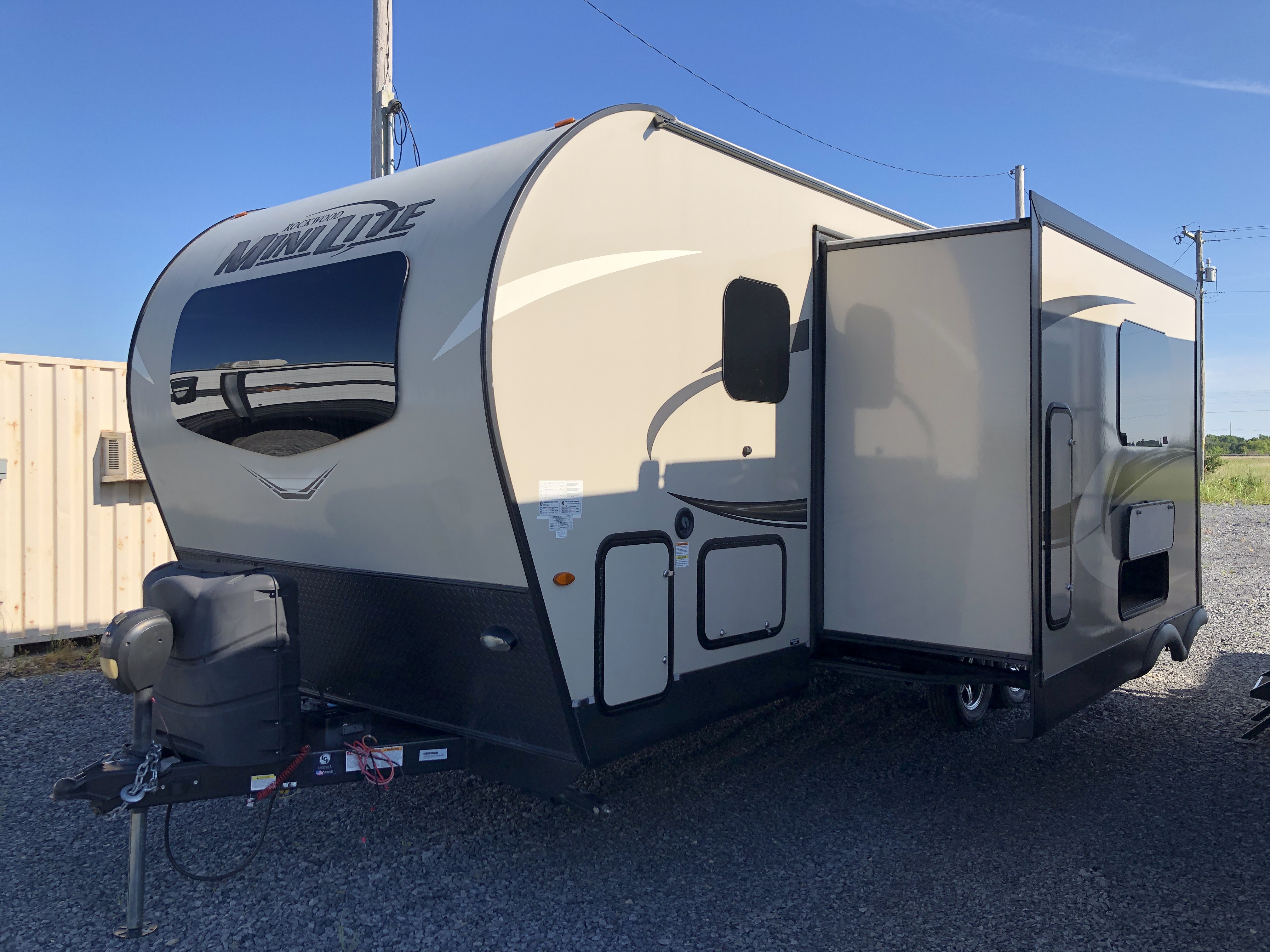 2020 Forest River Rockwood Mini Lite 2507S - Image 3