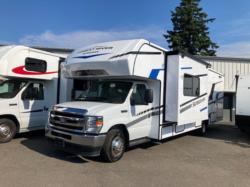 2026 Forest River Sunseeker LE 3250SLEF - Image 2