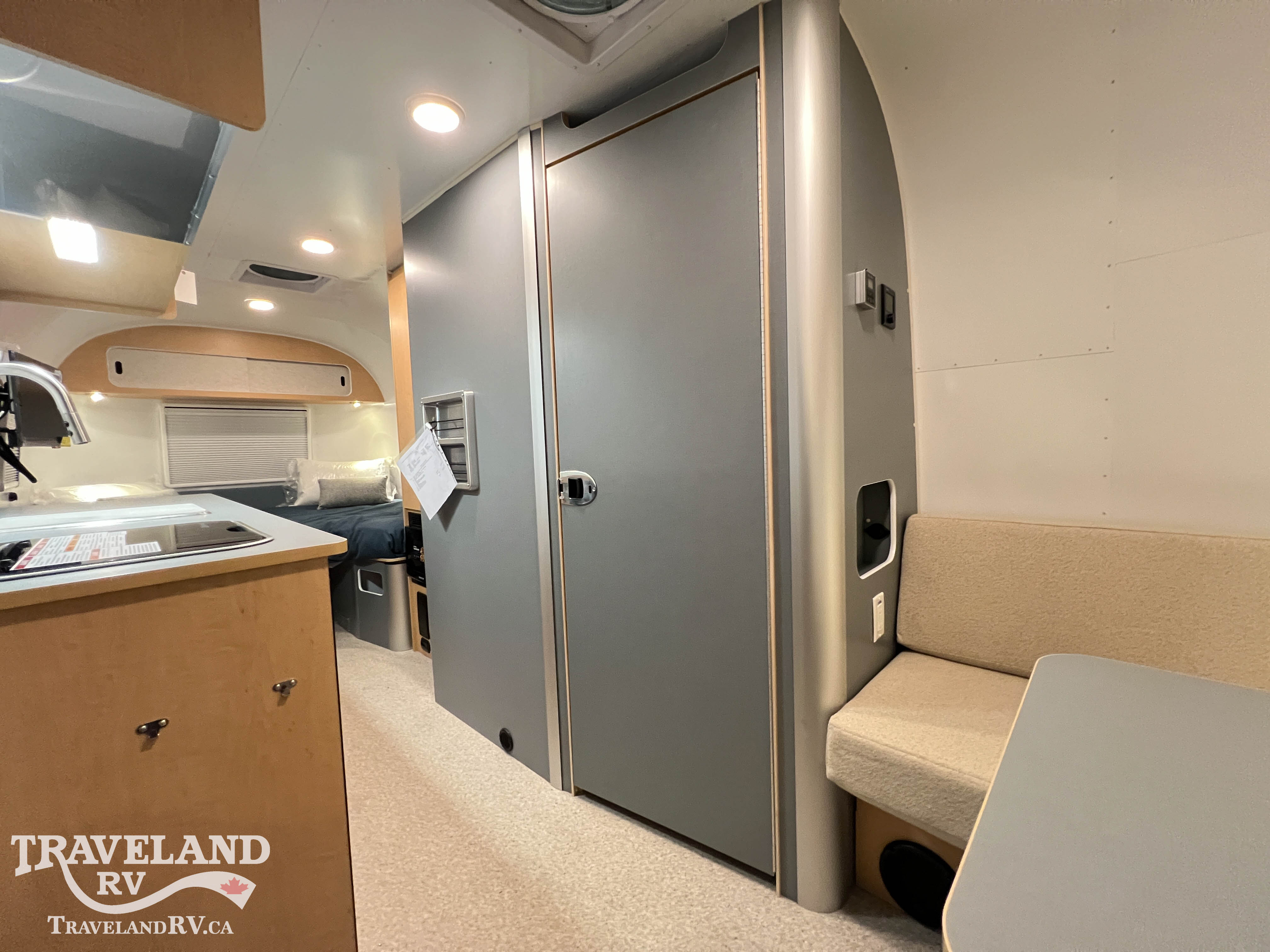 2026 AIRSTREAM 22RB WORLD TRAVELER - Image 22