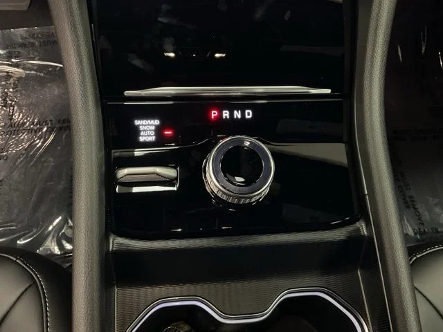 2026 Jeep Grand-Cherokee-L Laredo Altitude 4x4 - Image 32
