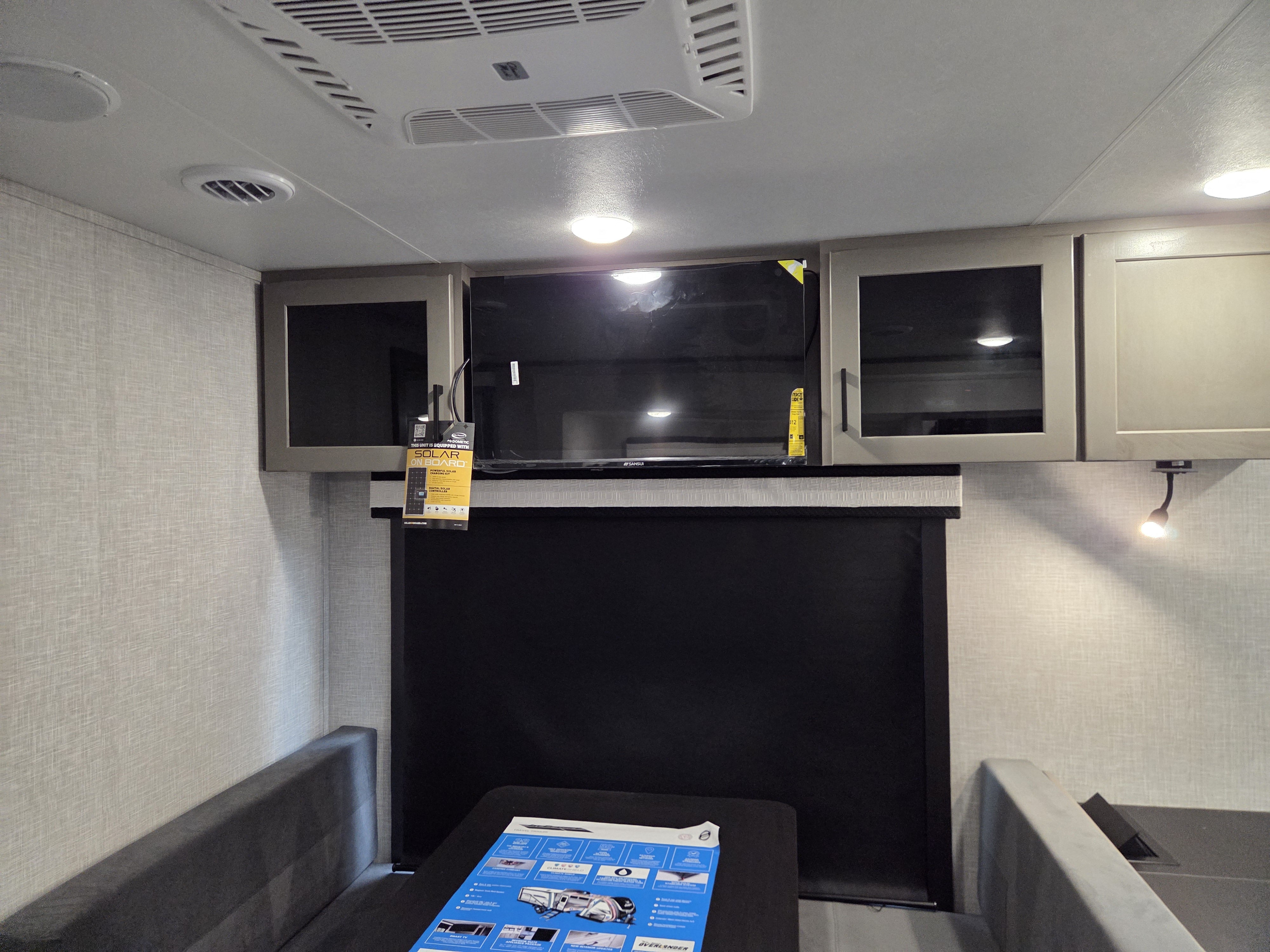 2025 Jayco Jay Feather 23RK - Image 13