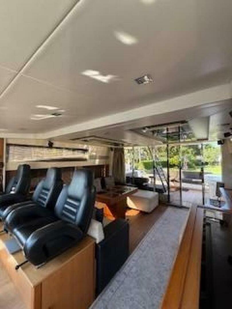 2012 Sunseeker Predator Sport Yacht 74 - Image 24