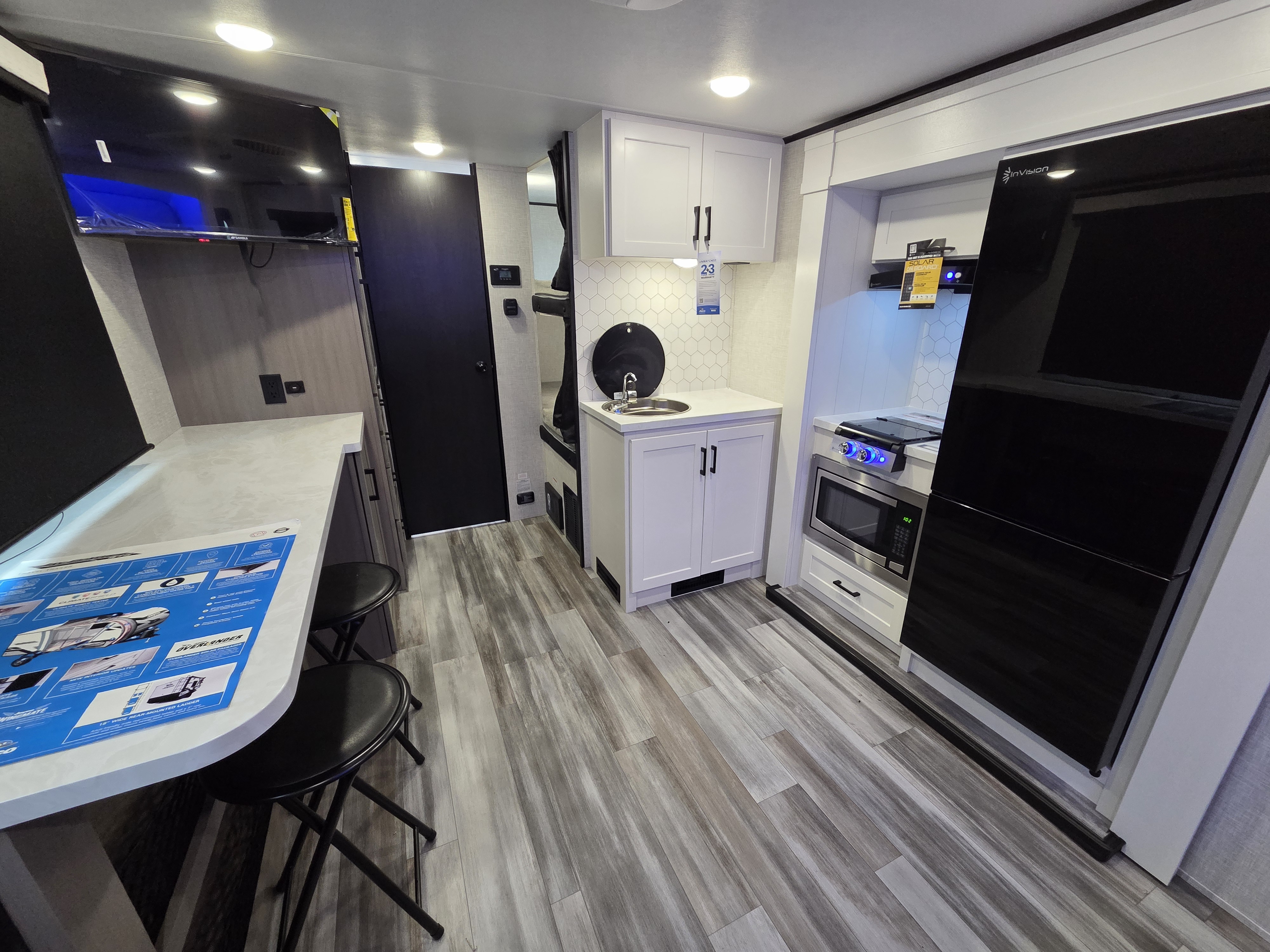 2025 Jayco Jay Feather Air 18MBH - Image 5