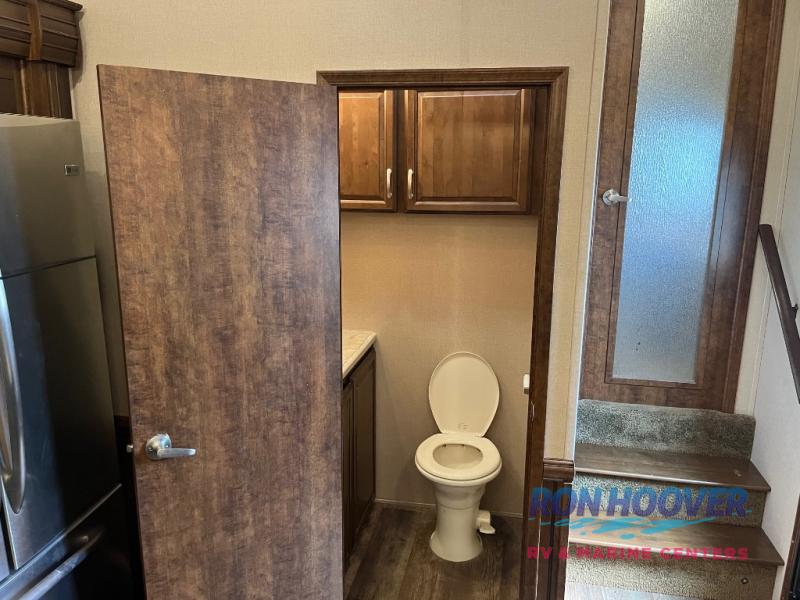 2016 FOREST RIVER 3875FB - Image 28