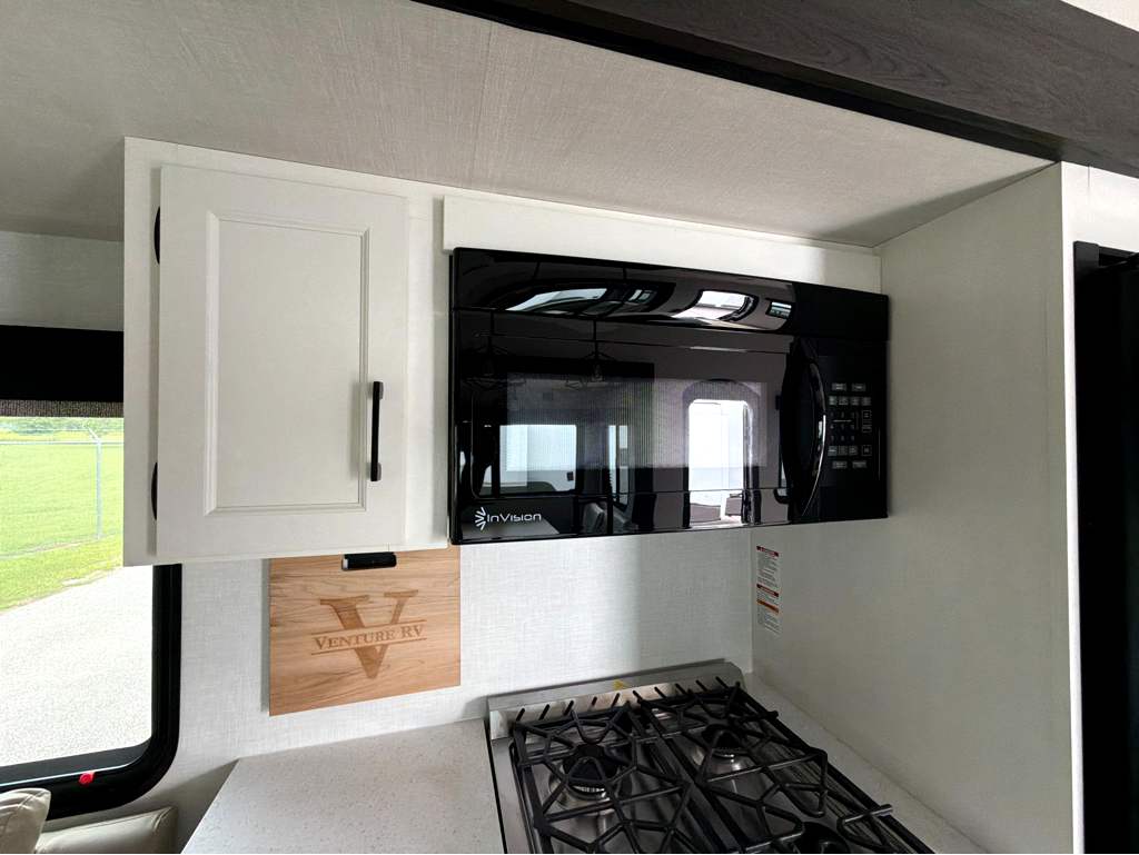 2027 VENTURE RV SPORTTREK 363VFR - Image 23
