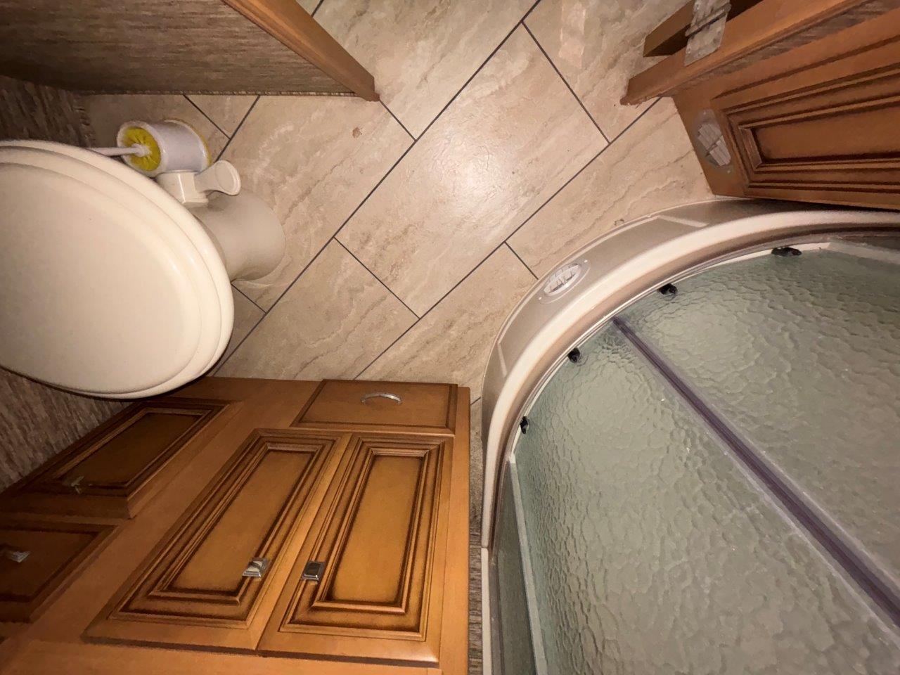 2017 Newmar Bay Star 3113 - Image 18