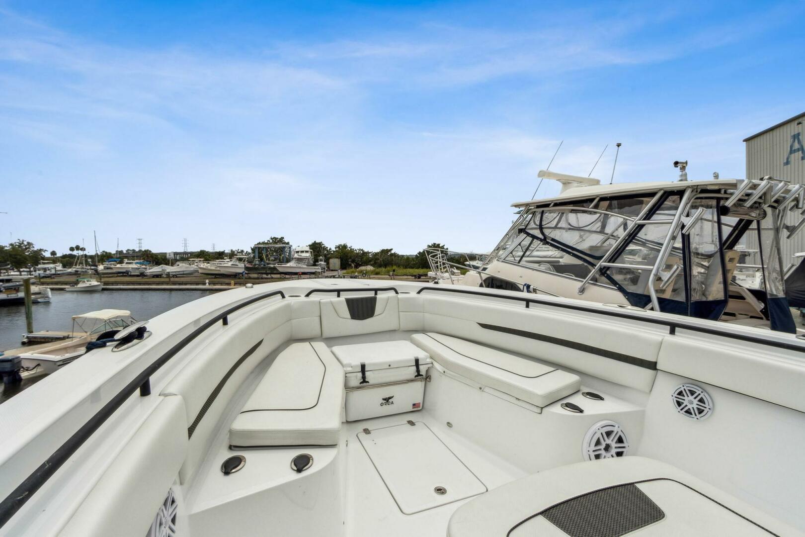 2023 Wellcraft 352 Fisherman Center Console - Image 21