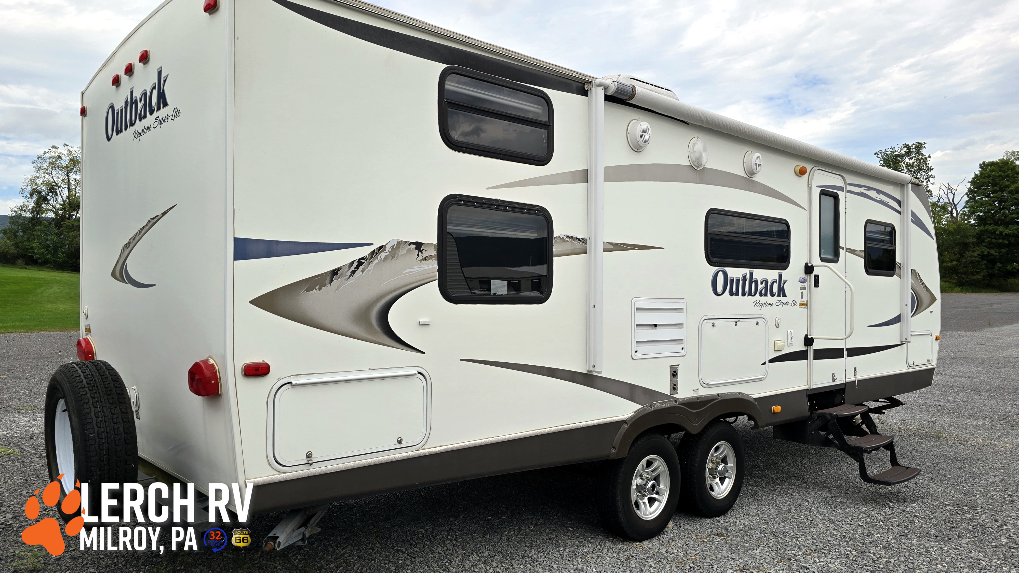 2011 Keystone Outback 270BH - Image 5