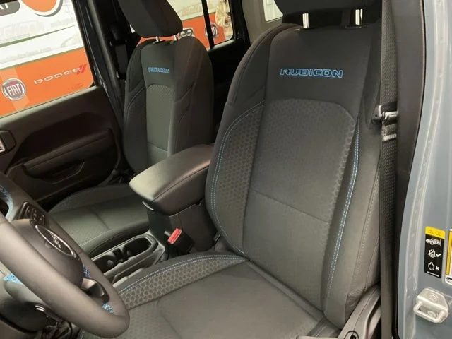 2025 Jeep Wrangler 4xe Rubicon 4x4 - Image 12