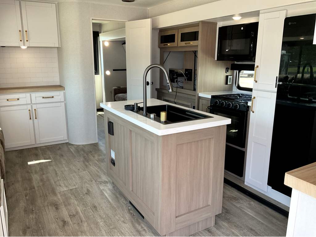 2026 JAYCO Eagle 312 BHOK HT - Image 4