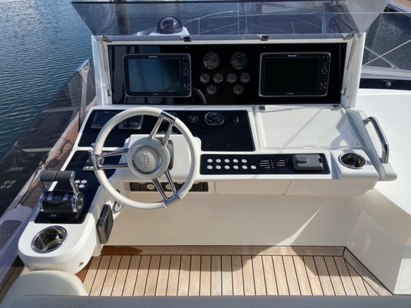 2015 Sunseeker Manhattan 55 - Image 11