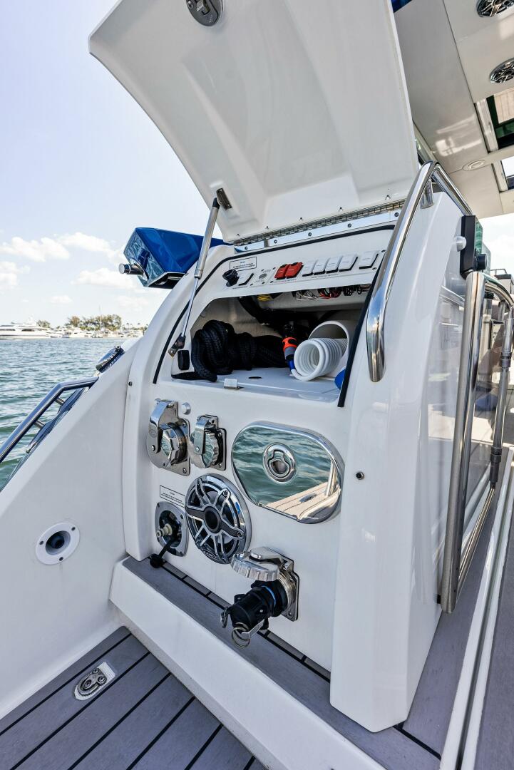 2023 Formula 430 Super Sport Crossover - Image 54