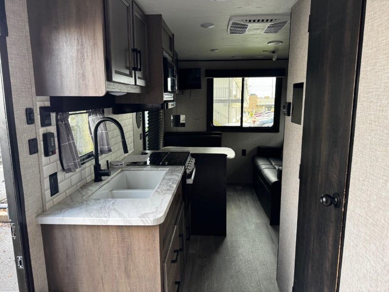 2023 Jayco Jay Flight SLX 212QBW - Image 15