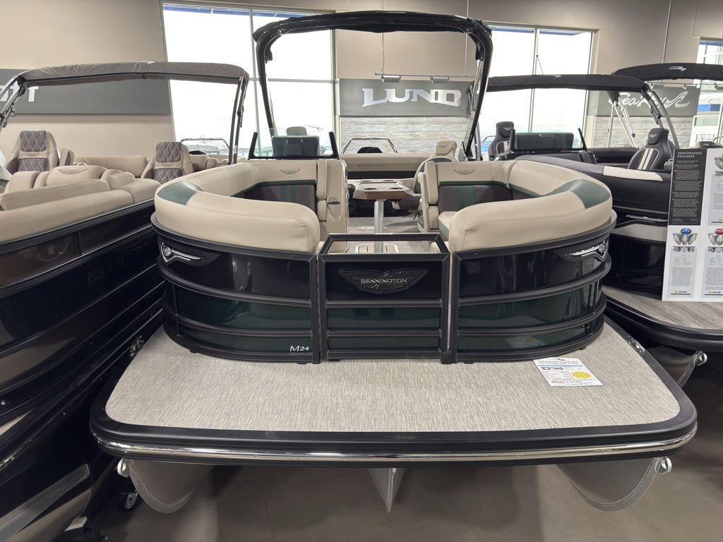 2026 Bennington 24MCSB Carbon Fiber Arch Tritoon Pontoon - Image 42