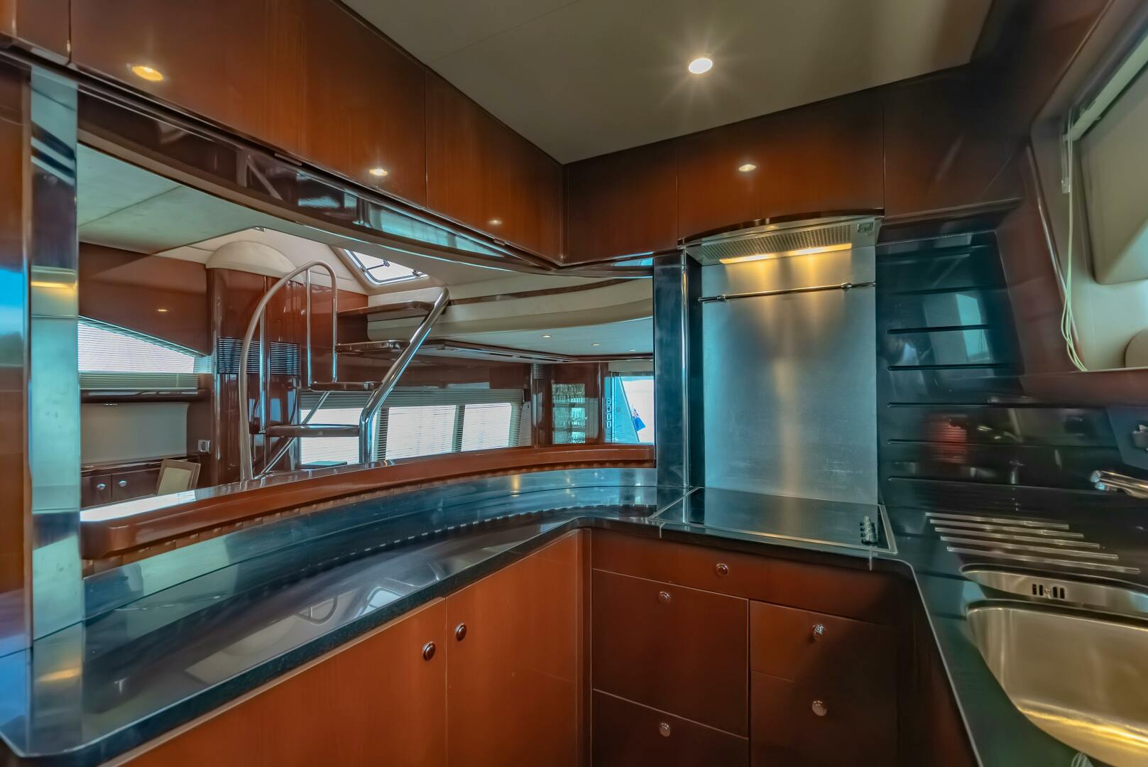 2006 Princess Yachts - Image 13