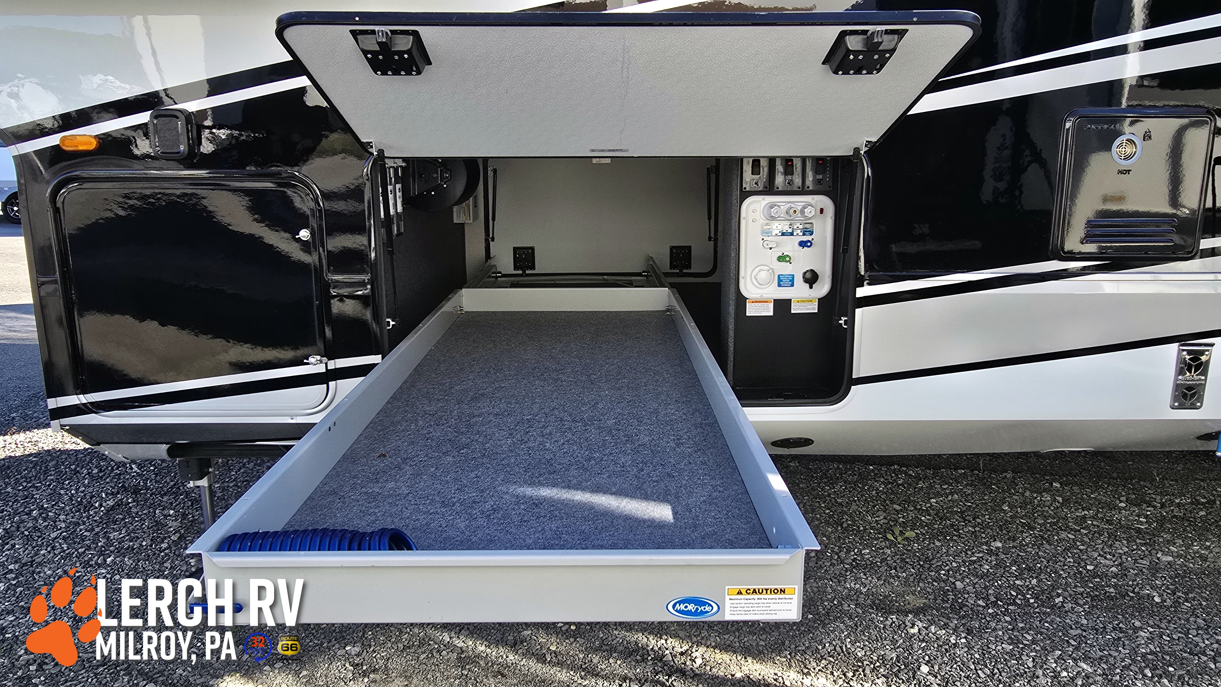 2027 KZ RV Durango Gold G390MLQ - Image 4