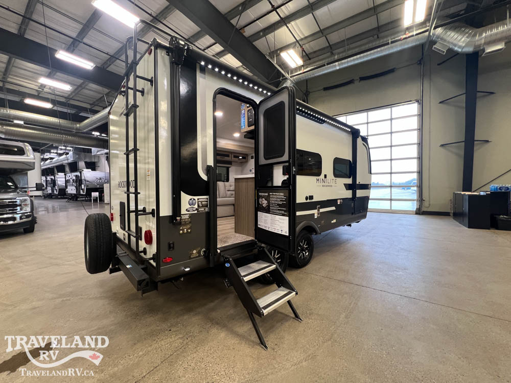 2027 Forest River Rockwood Mini Lite 2109S - Image 7