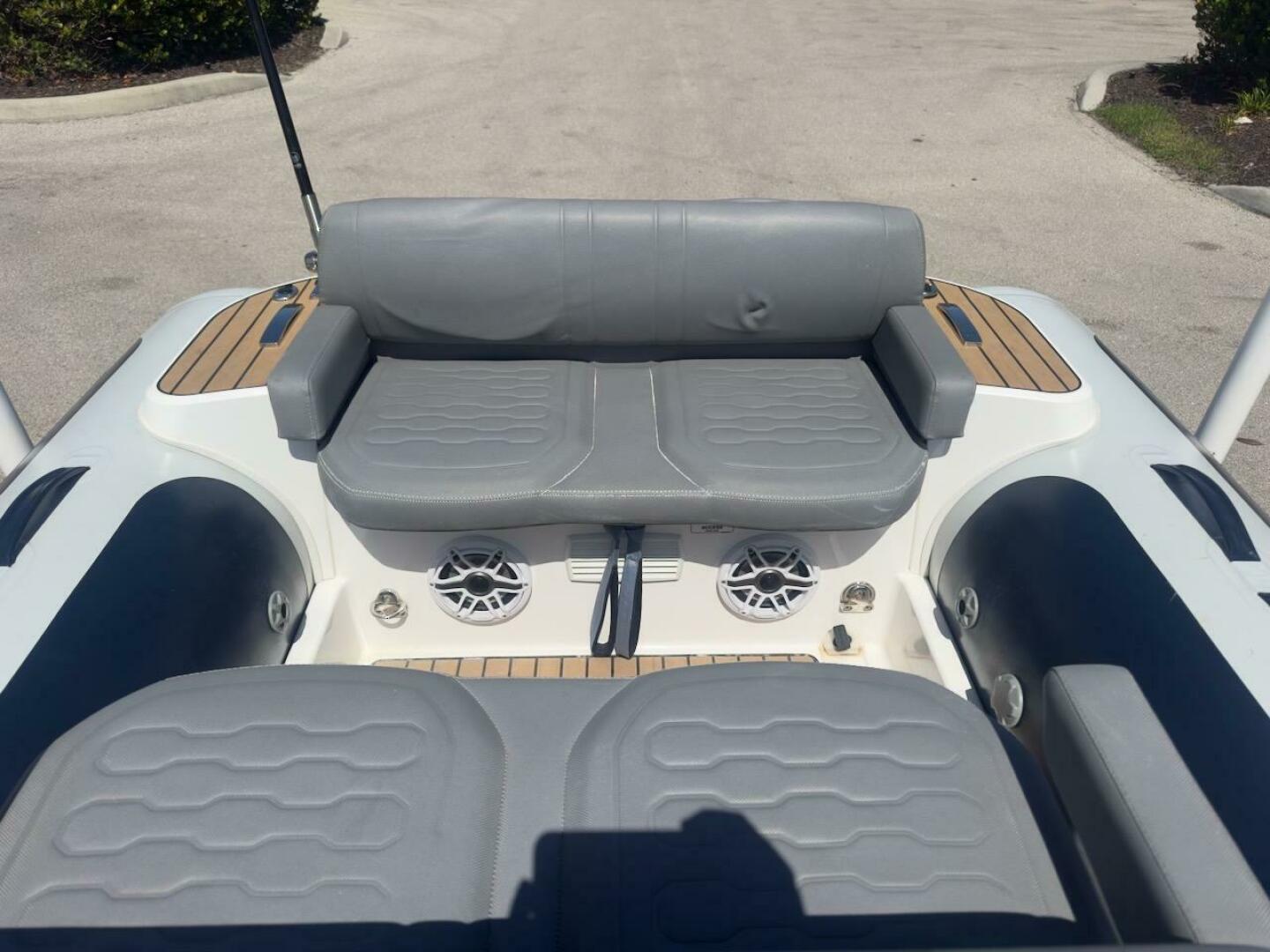 2024 Williams Jet Tenders 445 Diesel Jet Base - Image 6
