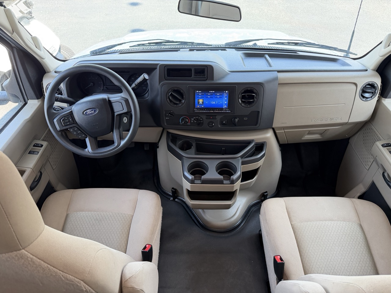 2025 Thor Motor Coach Four Winds 28Z - Image 3