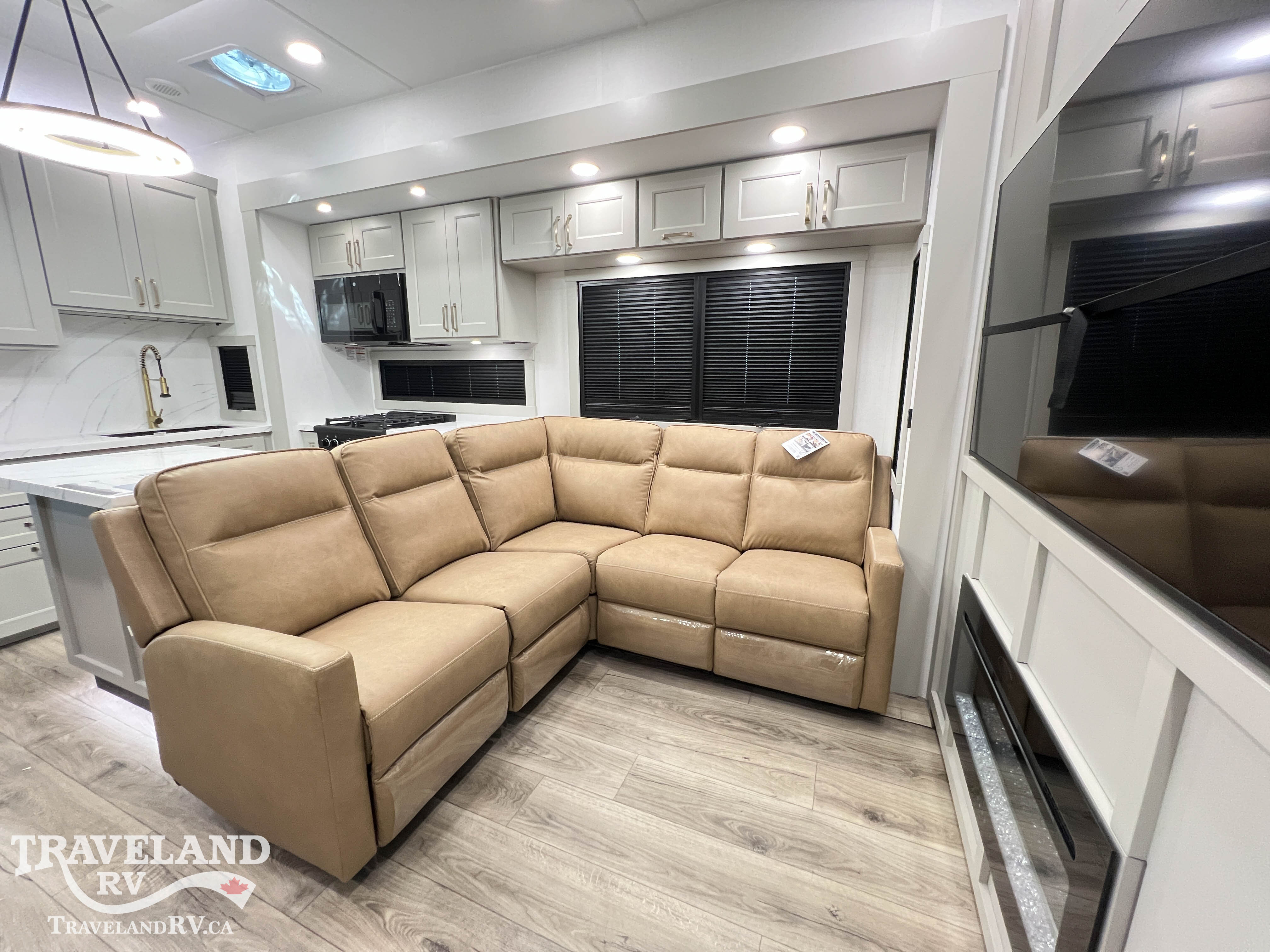 2027 Brinkley RV Model G 3950 - Image 37