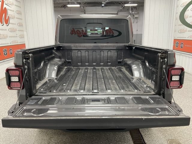 2022 Jeep Gladiator Crew Cab Mojave 4WD - Image 10