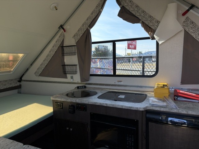 2019 COLUMBIA NORTHWEST ALINER EXPEDITION - Image 11
