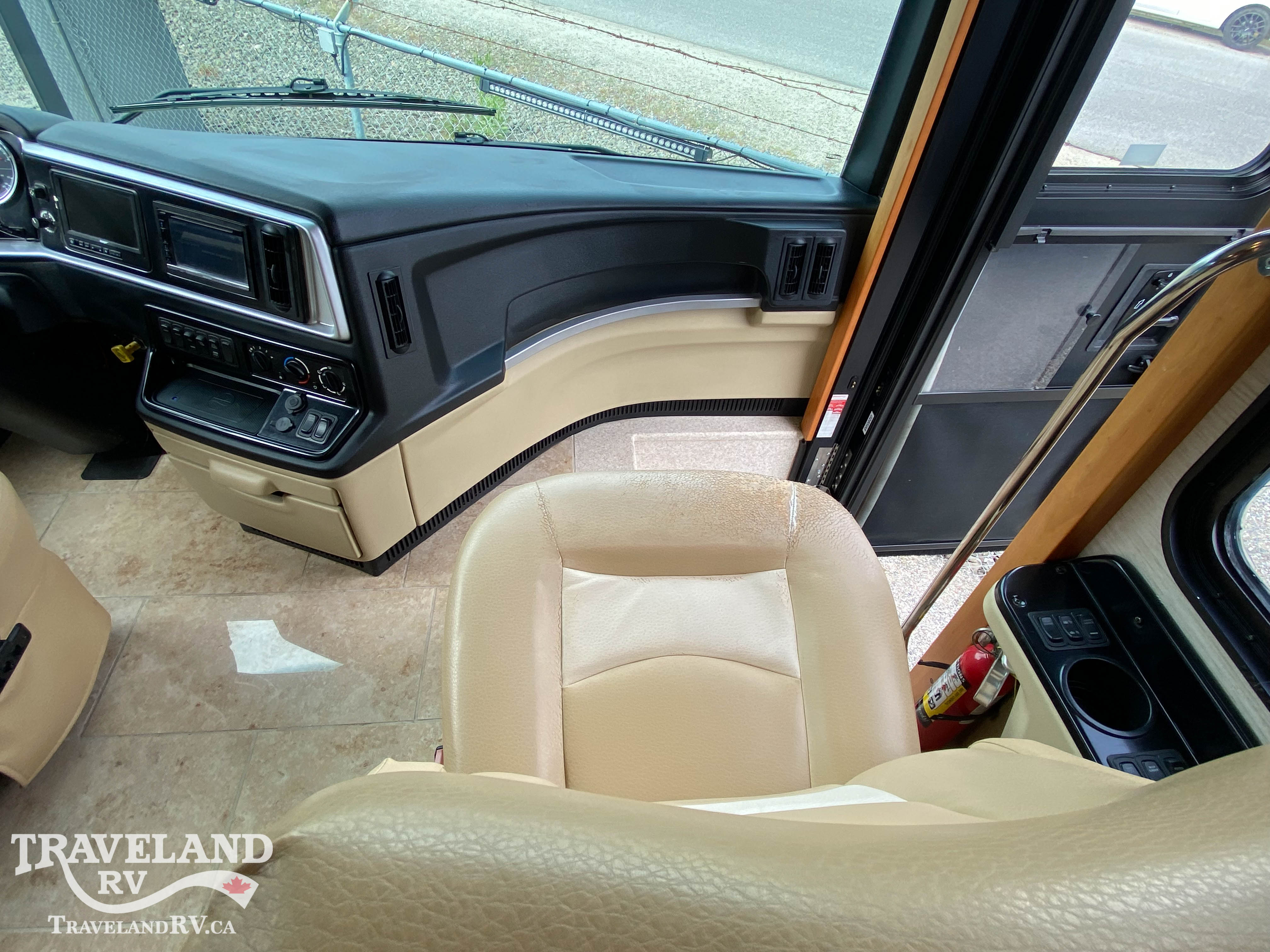2018 Newmar Ventana 4037 - Image 11