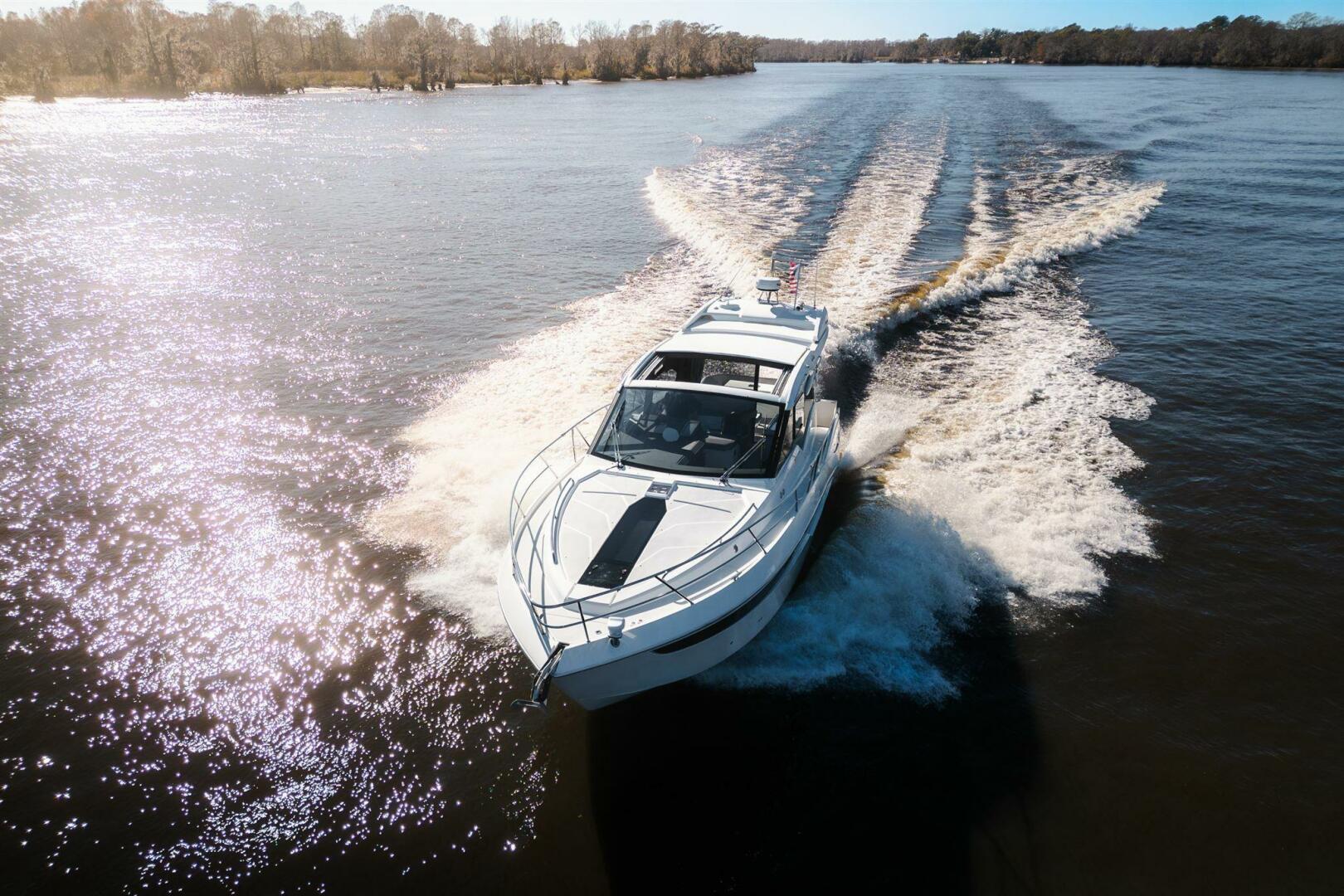 2023 Galeon 425 HTS - Image 8