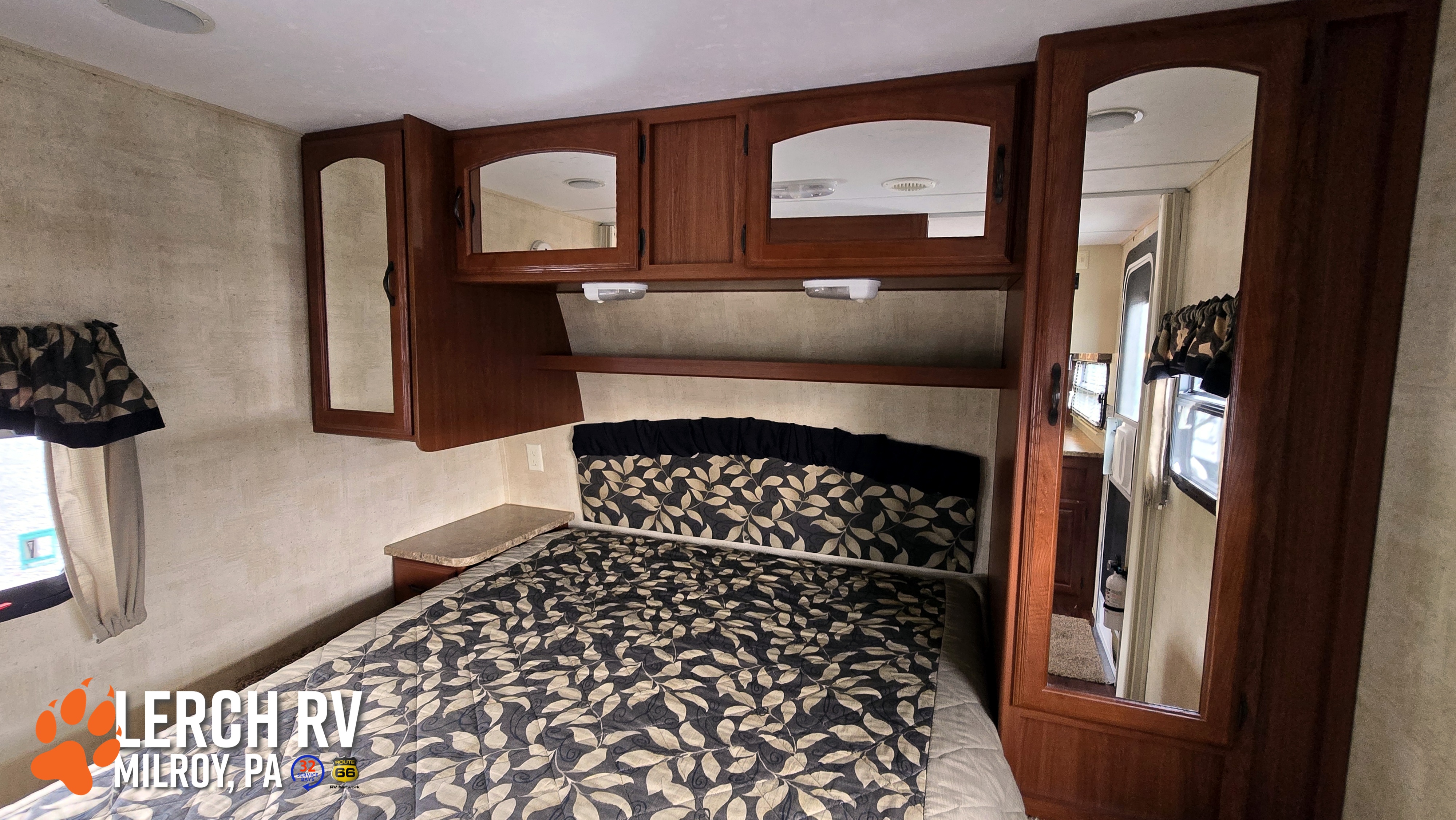 2011 Keystone Outback 270BH - Image 16
