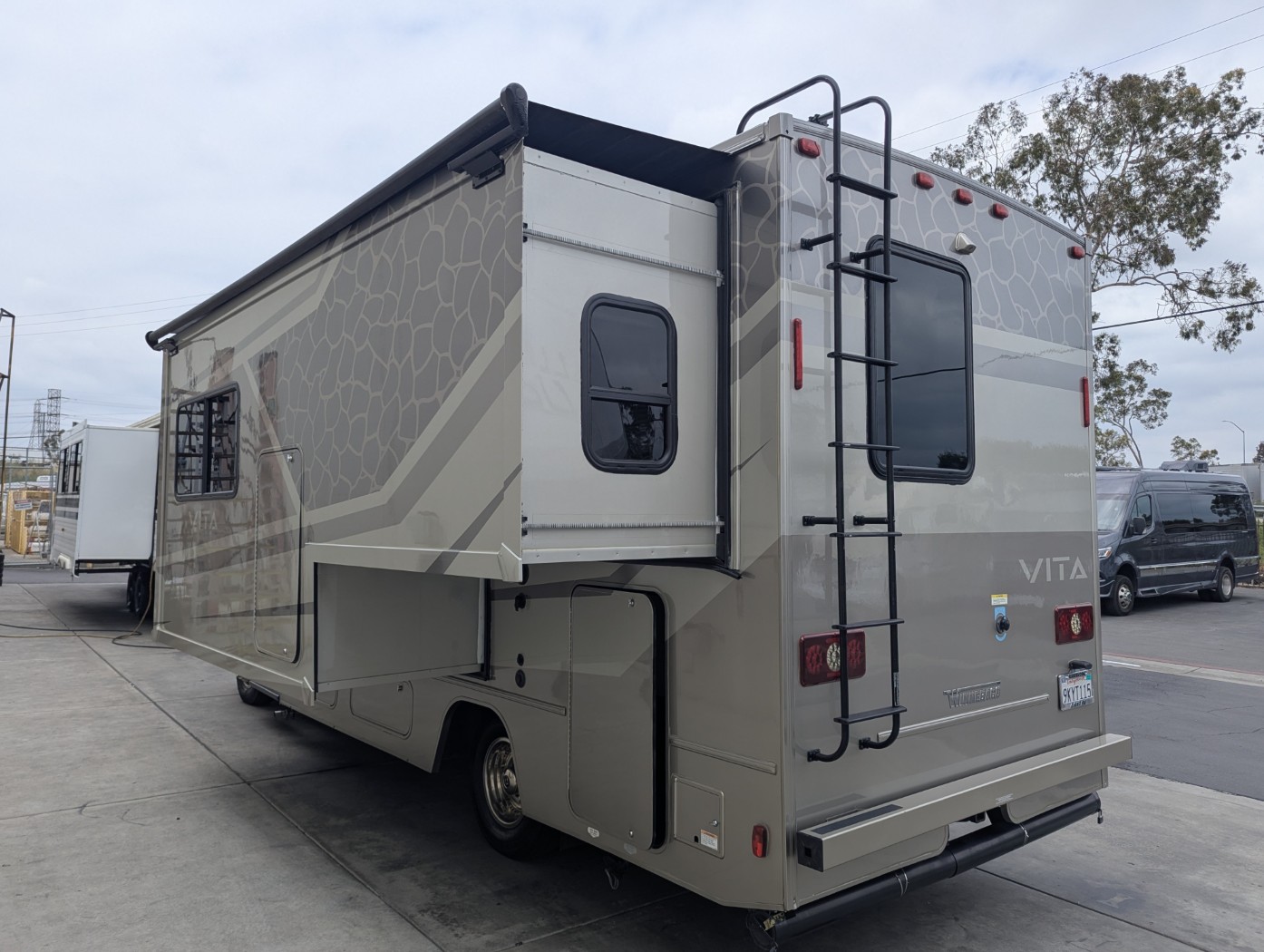 2024 Winnebago Vita 24P - Image 4
