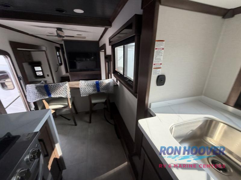 2025 FOREST RIVER 421FK - Image 132