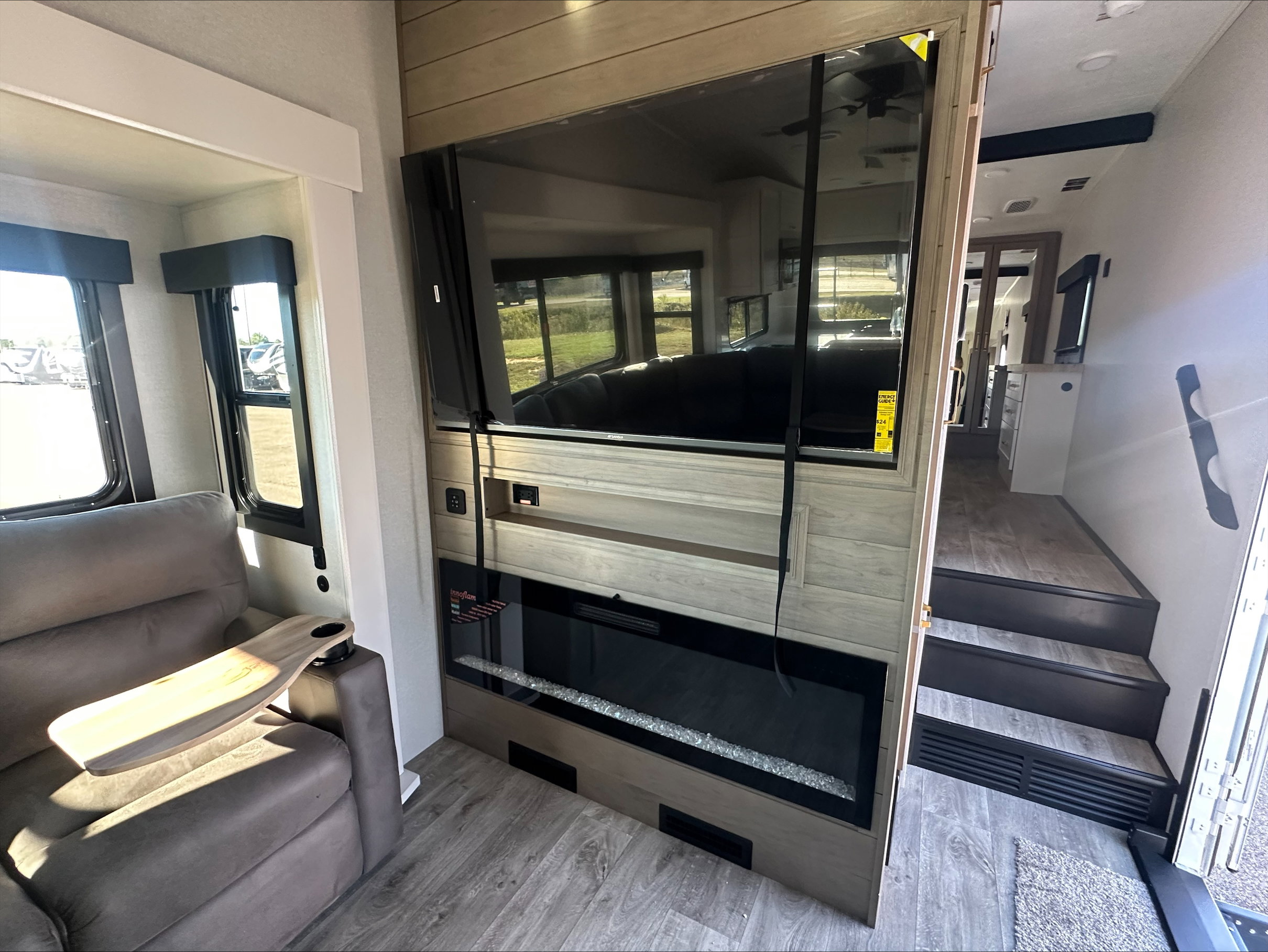 2026 JAYCO EAGLE 365UKTS - Image 17
