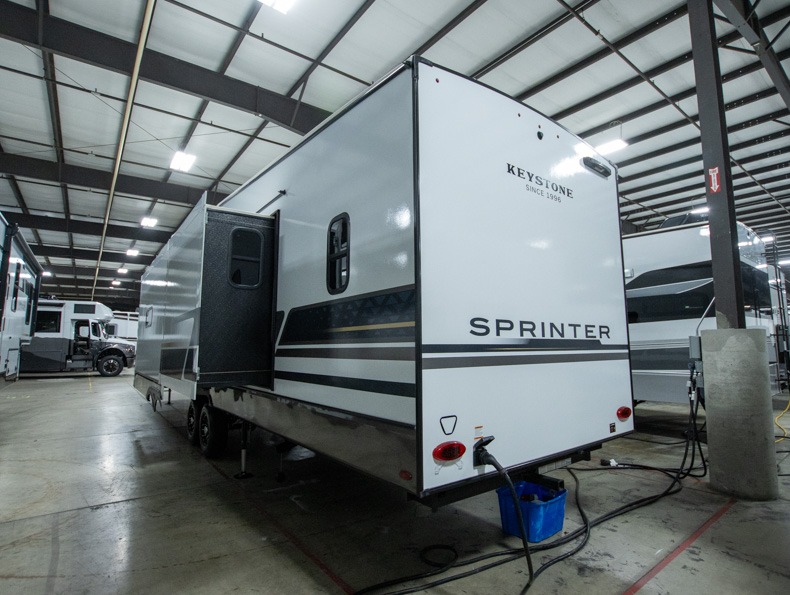 2026 Keystone Sprinter 3980FBS - Image 3