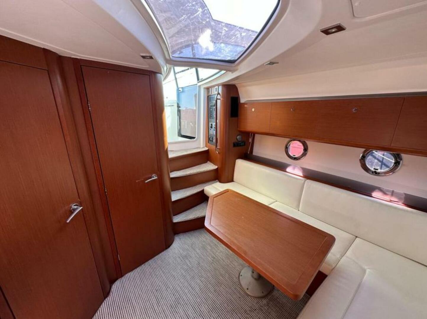 2013 BENETEAU 50 GRAN TURISMO Base - Image 25