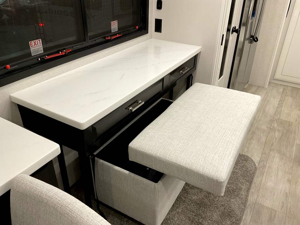 2026 JAYCO PINNACLE 38 FBRK - Image 27