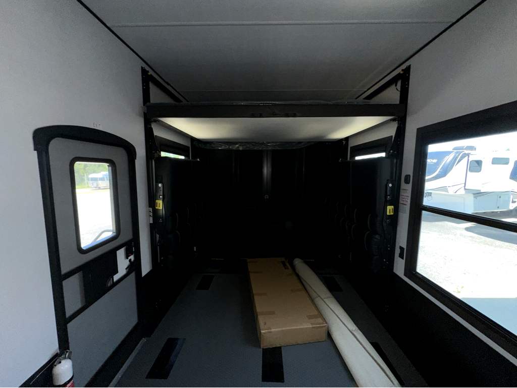 2025 Keystone FUZION 419 - Image 24
