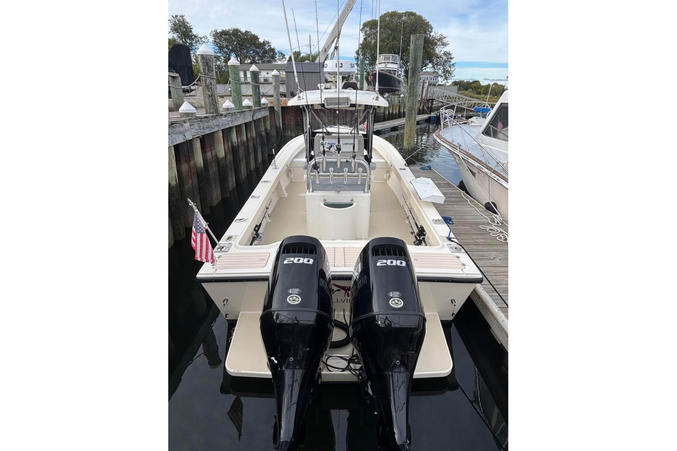1999 Parker 2501 Center Console - Image 6
