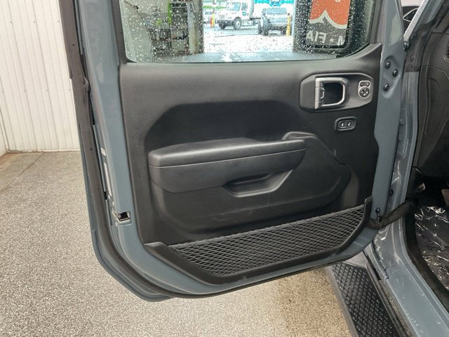 2025 Jeep Wrangler 4xe Rubicon 4x4 - Image 11