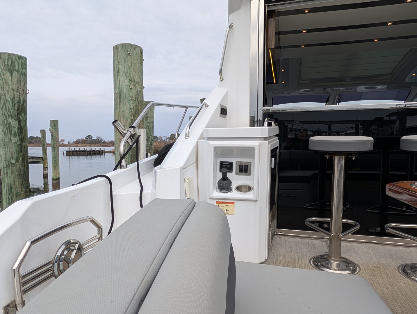 2022 Cruisers Yachts 54 Cantius - Image 64